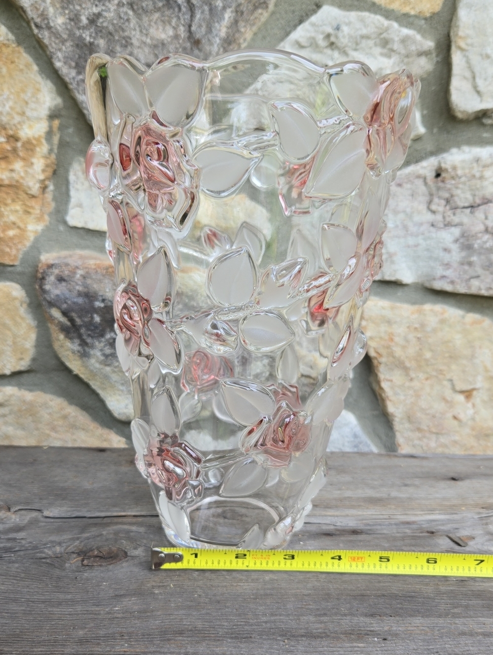 Vintage Mikasa Bella Rose Pink Glass Flower Vase 3D Raised Floral Design - Picture 2 of 8